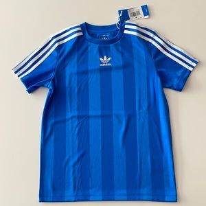 Adidas boys top size M